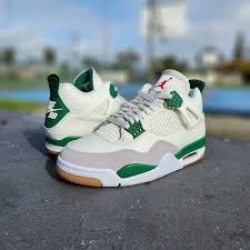 Nike Jorden Retro 4