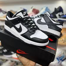 Nike SB Dunk panda low